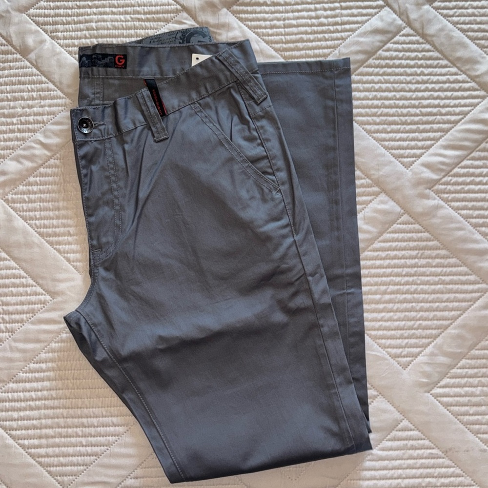 G by Guess . Wyatt slim trouser . Size 33*30
